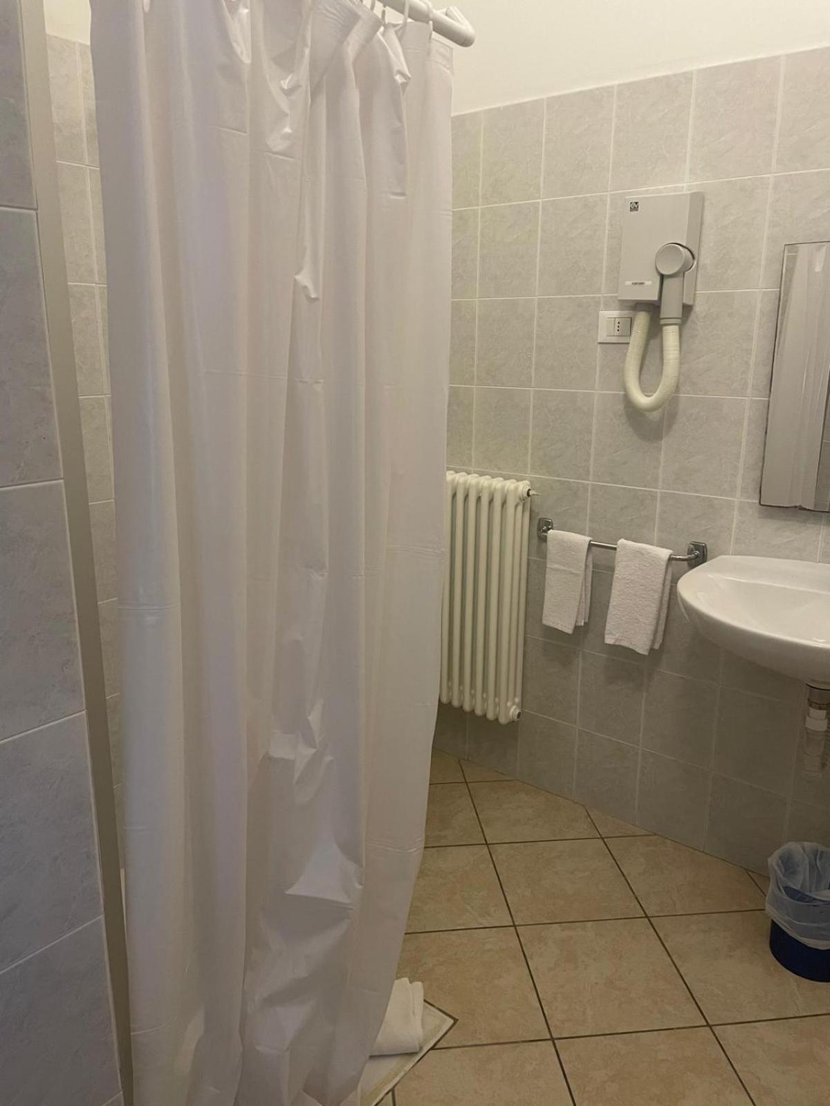 Casa Per Ferie Il Pioppo Otel Marina di Massa Oda fotoğraf