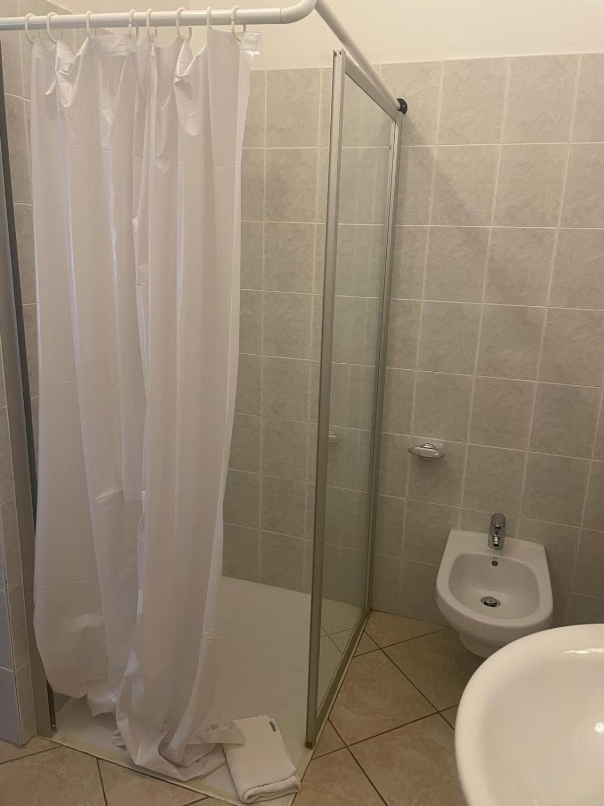 Casa Per Ferie Il Pioppo Otel Marina di Massa Oda fotoğraf